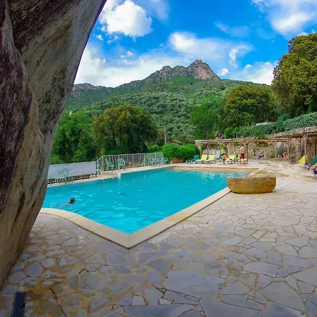 Funtana A L'ora 3* Porto (Corsica)
