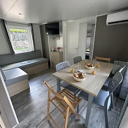 Κάμπινγκ Funtana A L'ora