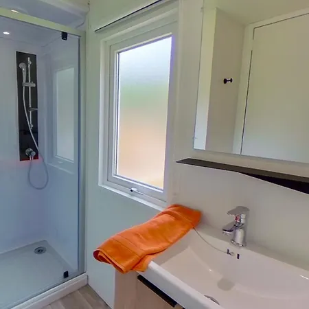 Funtana A L'ora مكان تخييم 3*